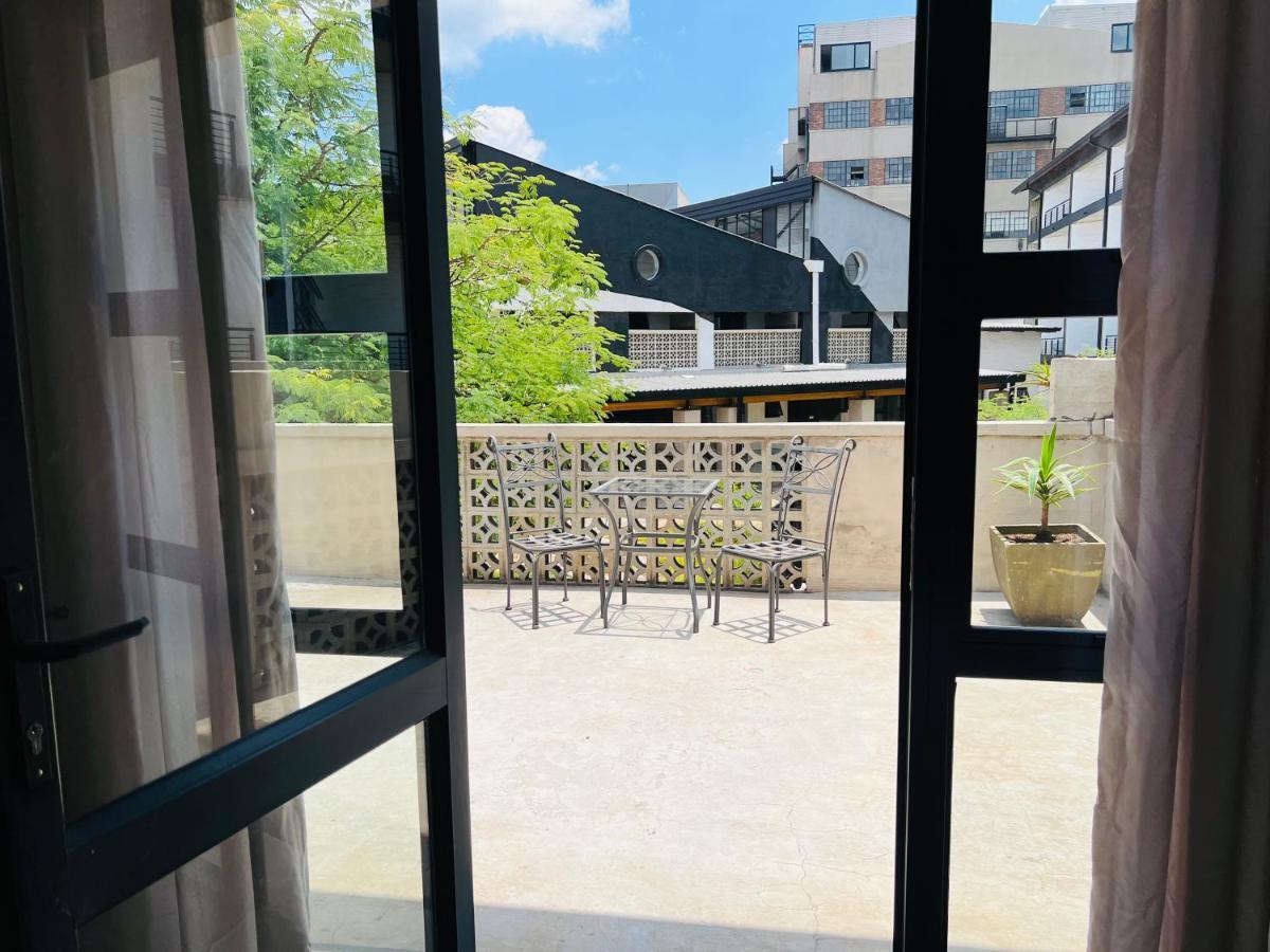 City Living Apartment 119 - Washer, 4K Tv, Fast Wifi, & Sunny Balcony Johannesburg Exterior foto